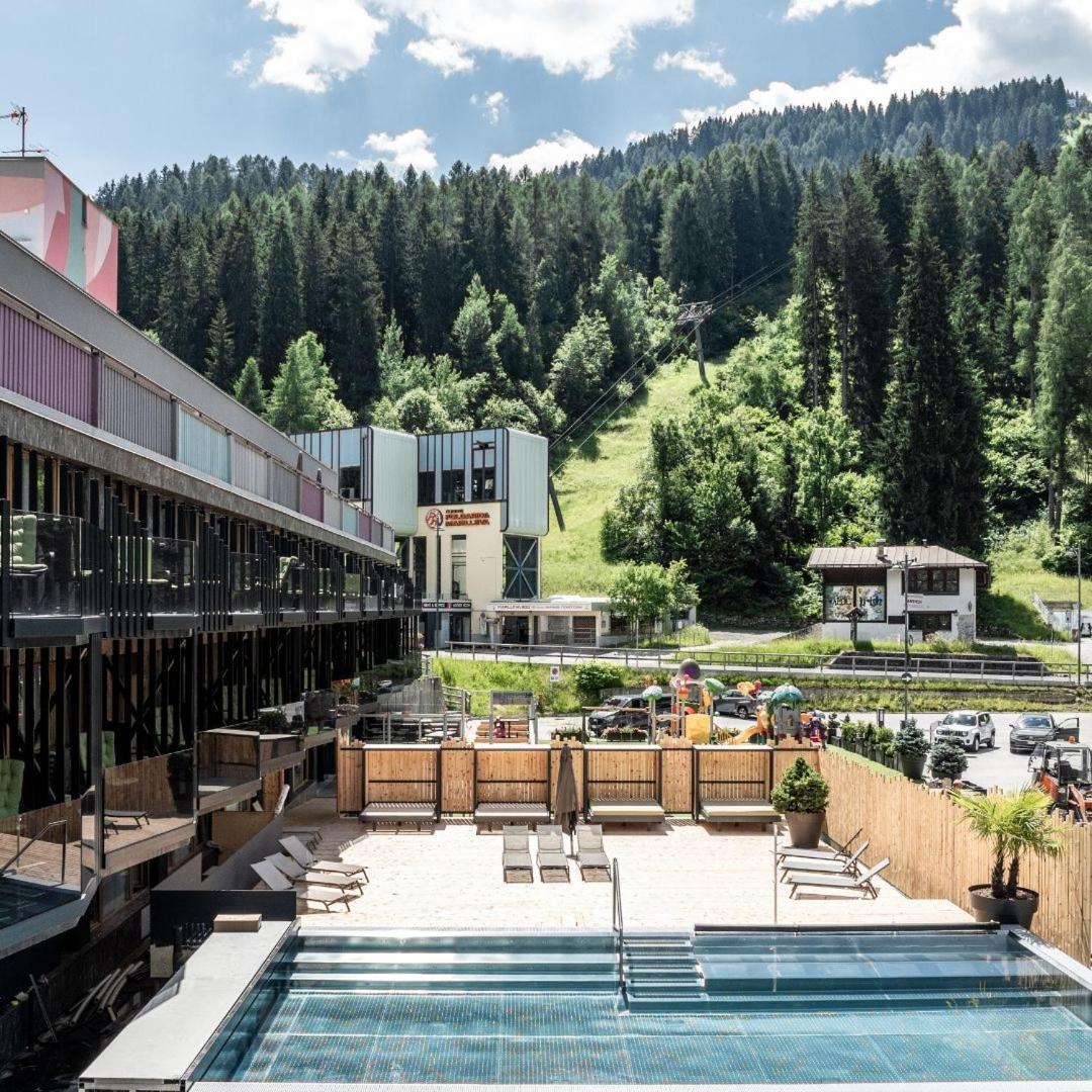 Hotel Ravelli Sporting Mezzana  Exterior foto