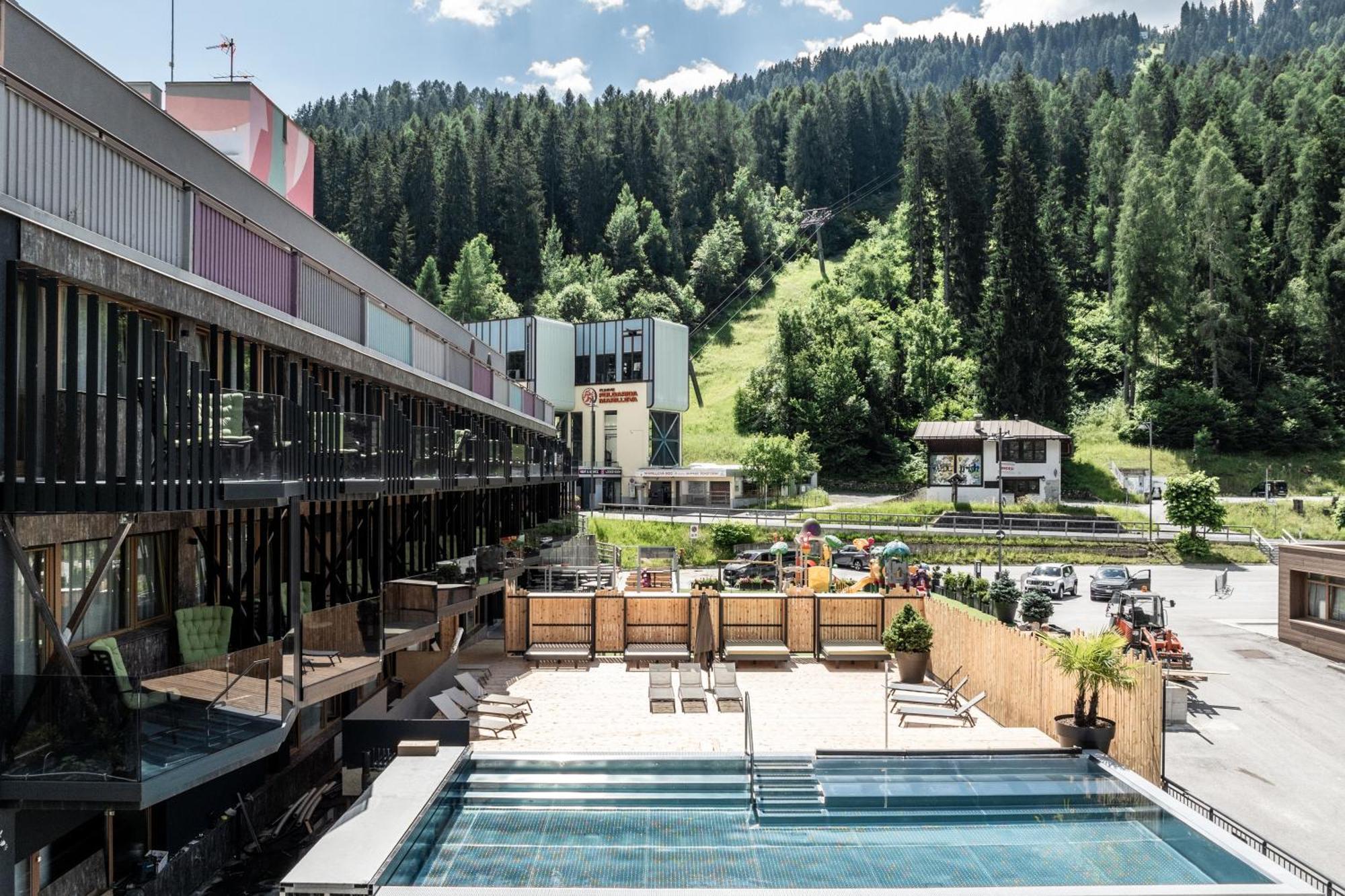 Hotel Ravelli Sporting Mezzana  Exterior foto